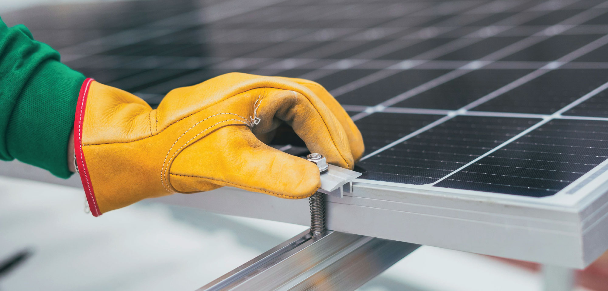 Comparing Solar Panel Brands: Which One is Right for You?